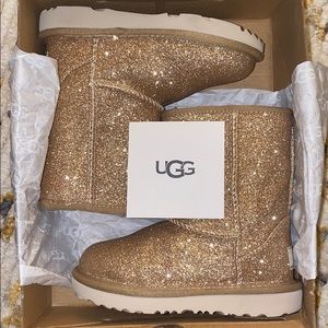 KIDS GLITTER UGG NEW!!!